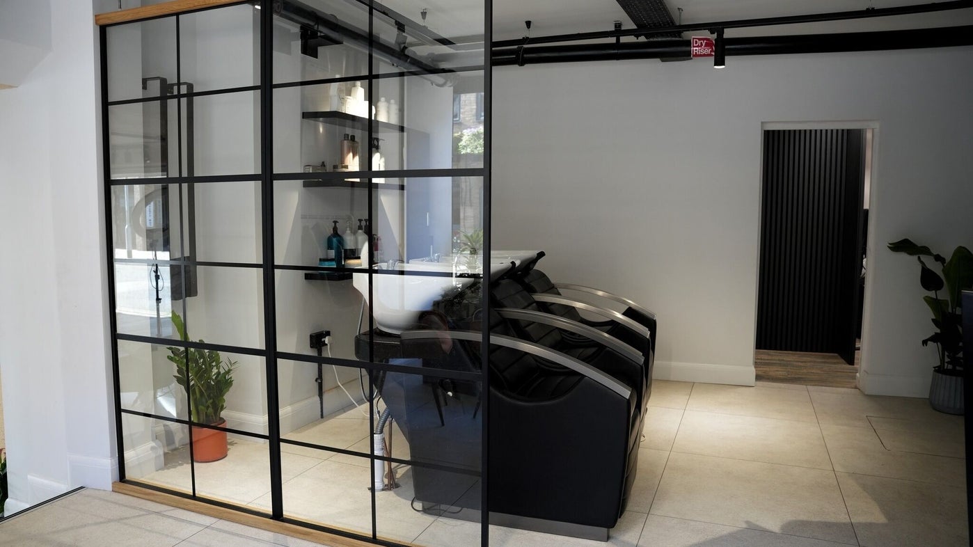 Quiet treatment area inside Morresi